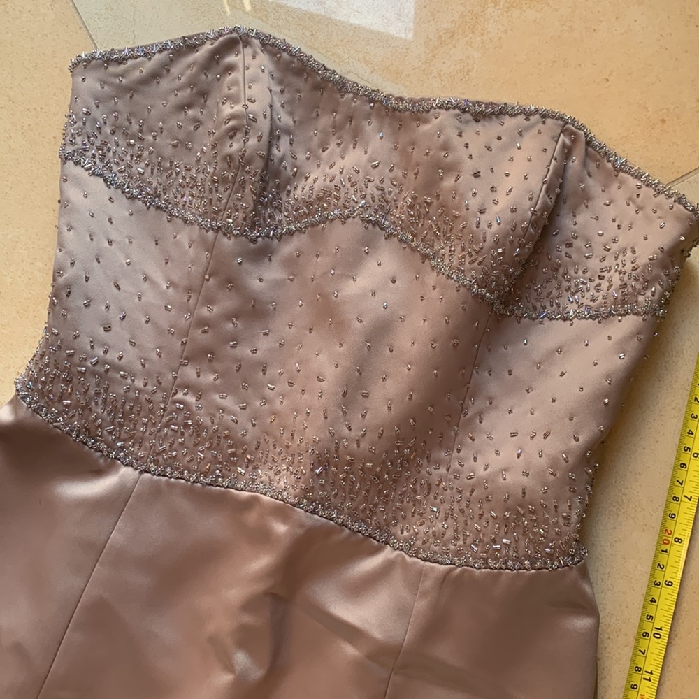 Strapless dress